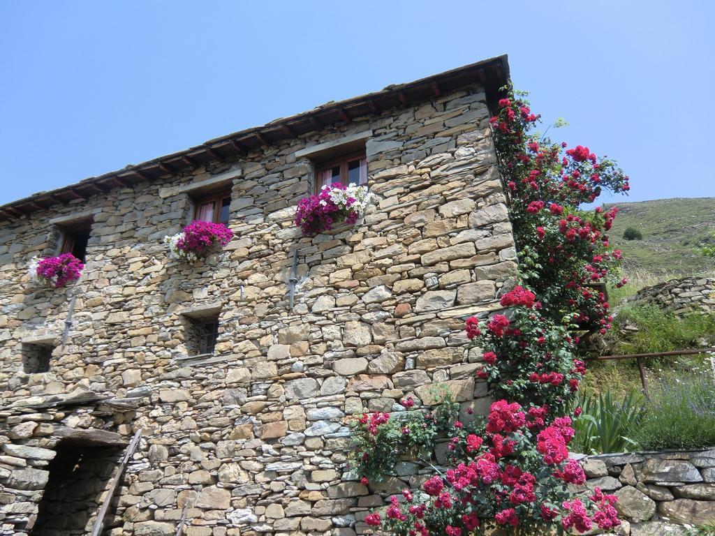 Agriturismo La Fontana Dell'Olmo Hotel Molini di Triora Exterior foto